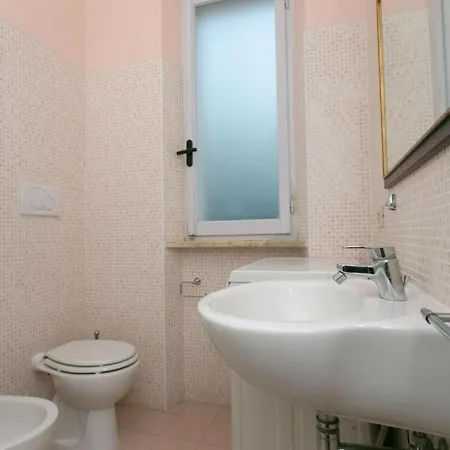 M086 - Trilocale Con Giardino Al Mareverde * Marcelli